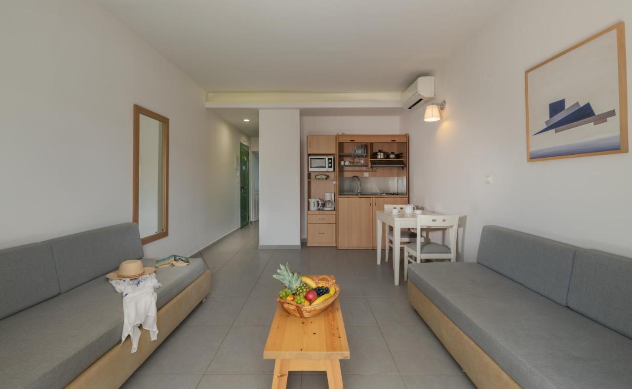 Erato Adults Only By Smile Platanés
